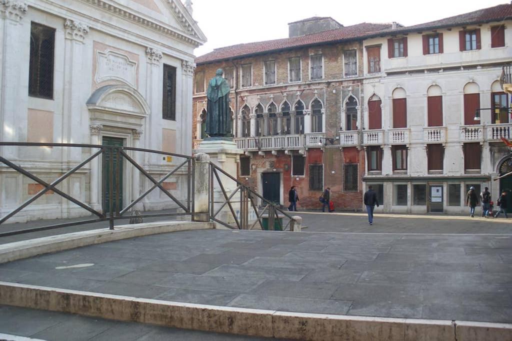Apartamento Beautiful House In *